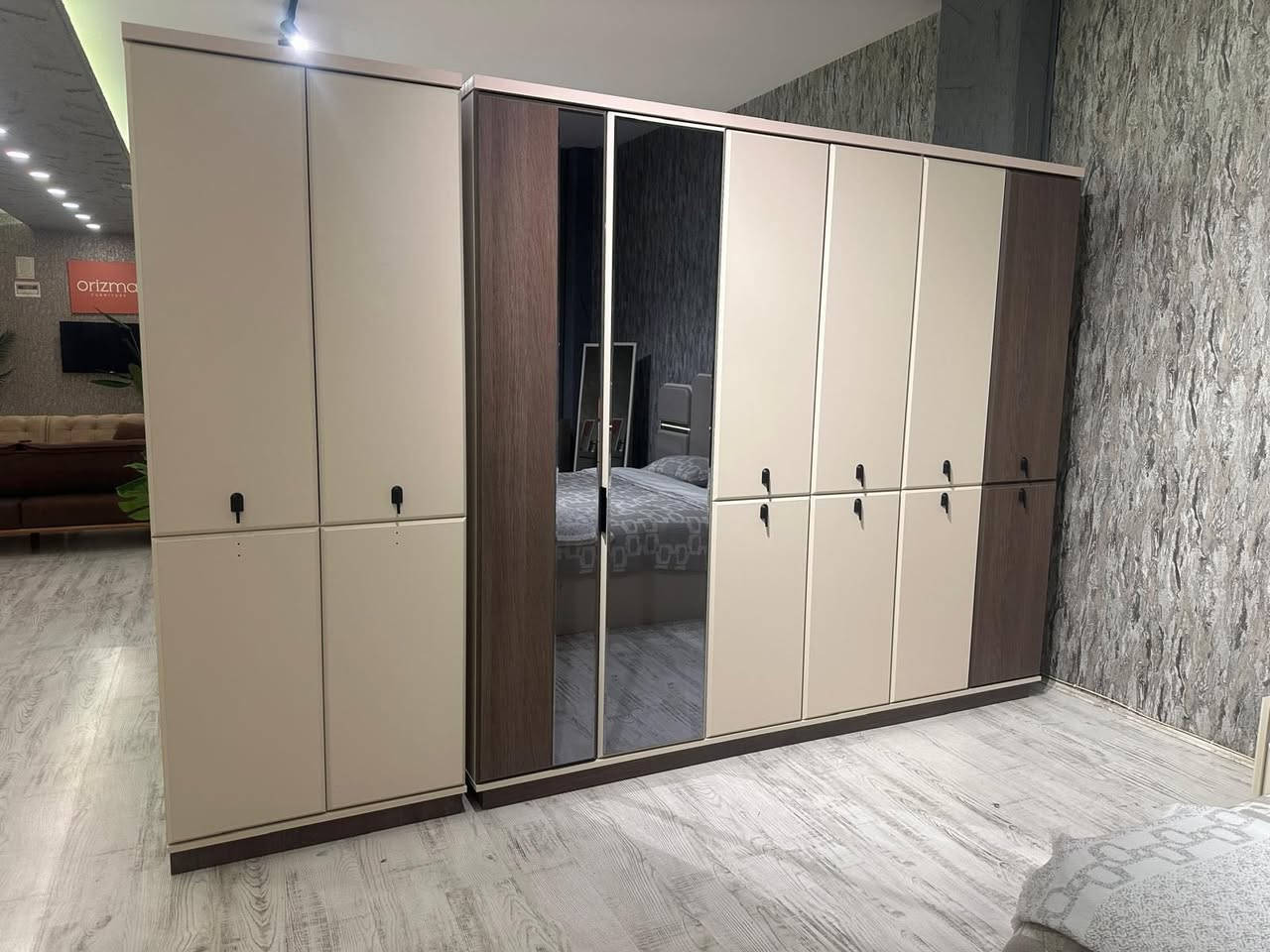 داشكاندن

ژروي نوستن 10 پارچه توركي جیات دەکاتەوە لە ھەموو چواردەورت شاھانەی بە ئاسانی بەدەست بێنە.

ناو نيشان:
•هه ولير  :كوگاي سه ر ريگاي گوير 

***********
_________________________
تخفيضات خاصه

 غرفة نوم  10 قطع تركي تفصلك عن جميع ما حولك ، امتلك الفخامة بسهولة.

العنوان
اربيل:مخازن طريق كوير 

***********

#هەستی_ديدوم 

غرفة نوم 10 قطع￼تركي سوف تفصلك عن كل من حولك.

العنوان :
•اربيل مخازن طريق كوير 

***********
_________________________

 غرفة نوم 10 قطع تركي  تفصلك عن جميع ما حولك ،امتلك الفخامه بسهوله

‏ملاحظة البيع والشراء اون لاين فقط 
 للحجز والاستفسار عبر الأرقام التالية او مراسلة الصفحة 
   
📞 *********** واتساب 
📞 ***********￼ واتساب 
📞 *********** واتساب

￼
