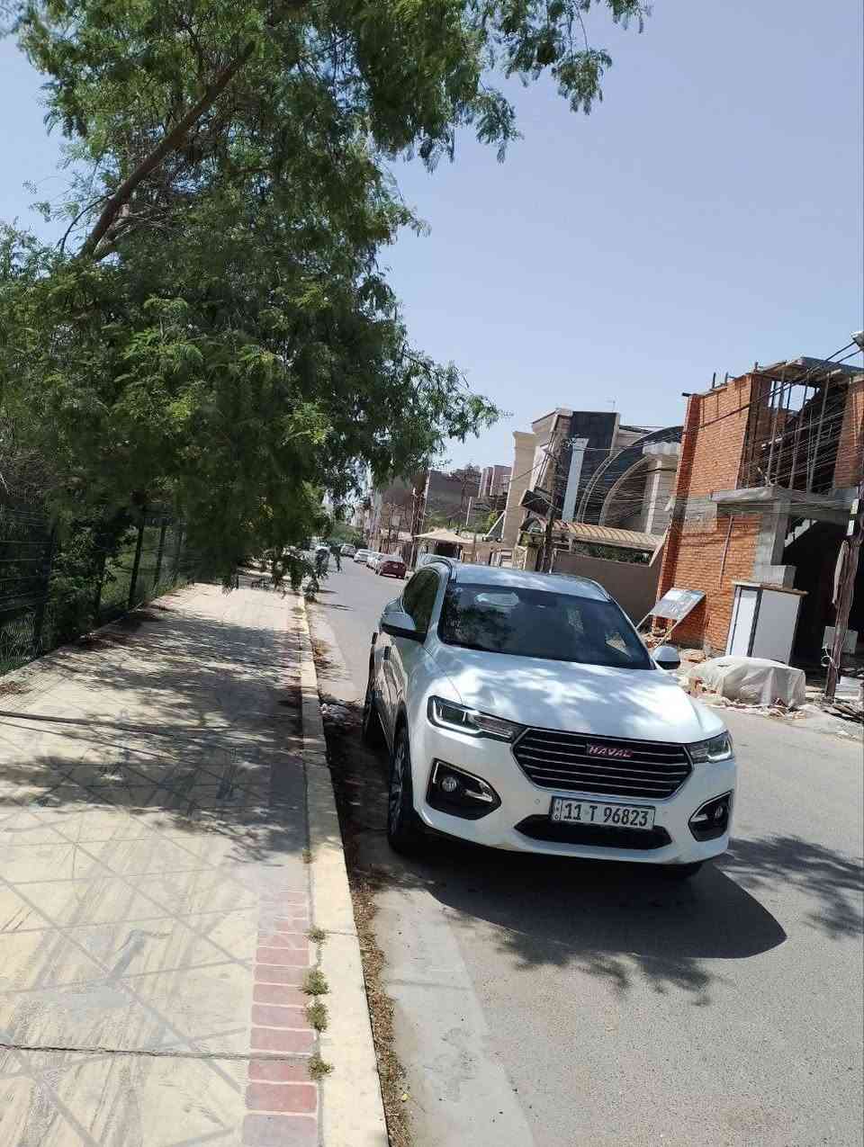 السلام عليكم
هافال اج ٢٠١٩ 
عداد المسافه ٤٩ الف فقط
سيارة جديدة صيانة كاملة ما تحتاج شي 
بيها بارد بسيط بدون صبغ(ضربة دراجة )
السعر مناسب 
رقم بغداد ومكان السيارة بغداد 
***********
