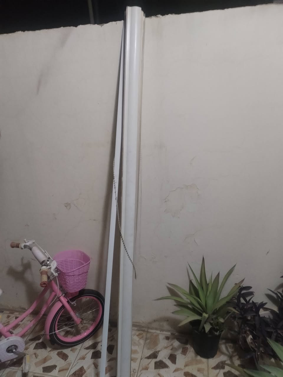 غراض للبيع مبرد سعر 100 نضيفه اخو الجديده قاعده مبرده سعر 8000 جدوره حجم 60 سم عدد2 سعر 35 طباخ منضدي سعر 20 الف صوبه نفطيه سعر 20 جدر صغير سعر 10 جهاز بخار سعر 30 فرشه تخم سعر 35
رقم *********** بهرز فرع مدرسة اليمامه
