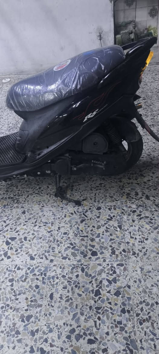 السلام عليكم ماكس عدله مكفوله كفاله عامه ختم واحد بوشه 55 صالنصه اف ام سعر  450 بيها مجال قليل كلش رقمي *********** متواجد واتساب
