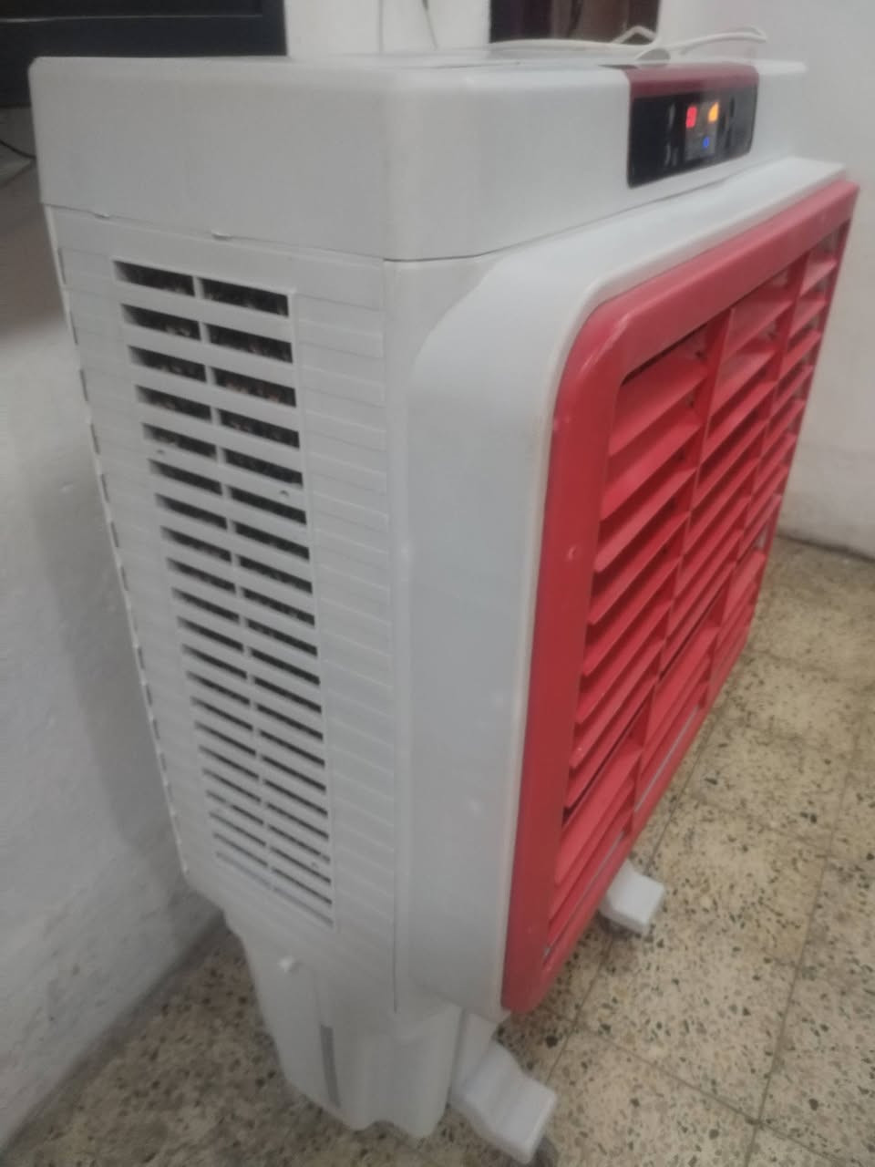 كنفيره حجم كبير جاهزه سعر خاص


**إذا كنت صاحب هذا الإعلان وتريد حذفه لأي سبب، رجاءا أرسل رسالة إلى الدعم الفني**