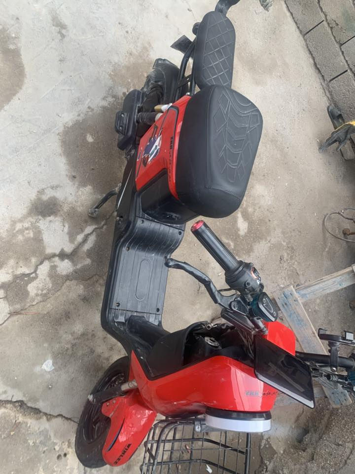 سلام عليكم دراجه شحن البيع ما ناقصها شي حلوه مرتبه بس دايرها الوره نازل الله شاهد مخلينها بل بيت ما نستعملها ما متعوبه   السعر375/رقمي/‭٠٧٧٣ ٢٢٧ ٠٧٨٥‬
