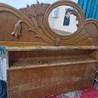 تاج جرباية • تاج سرير • ديكور