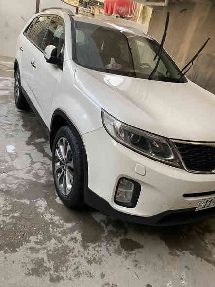 السلام عليكم 
سورنتو مديل ١٤ خليجيه 
بيها قطعتين سونار موجود 
مواصفاتها بصمة دخول ترحيب 
مري شفط  ٧ راكب تبريد ٣ قطع 
محرك ٦ سلندر حساسات خلفية  كامره اشاره بالمري 
رقم بغداد الجديد باسمي سيارة ماشية ١٦٩ كيلو 
مكانها بغداد الكمالية 
عارضها ب ١٨٠ بيها مجال قليل 

***********
