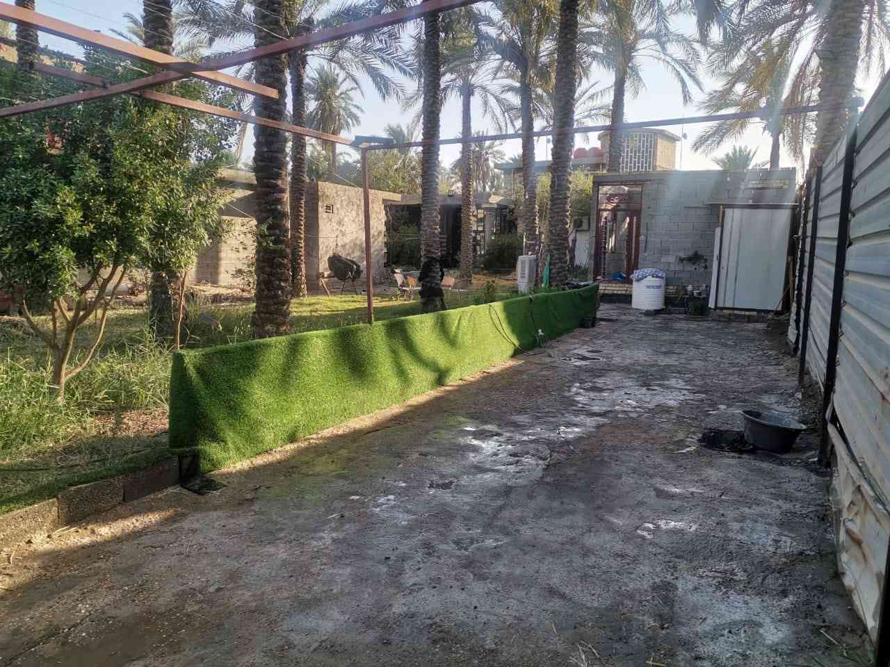 .للبيع في كربلاء – شارع الحسينيه عامود ١٠٥ بل ترقيم الجديد🏠✨

⏳🔗 المساحة: 1050 متر
💵 السعر:💲 550 💵مليون مع المجال 
🏗️ البناء: بلوك 
🏠عدد البيوت.  (((4)))   (2مشتملات).   ((2 مساحتهن 180))

الخدمات المتوفرة: 
🔹 ماء 💧
🔹 كهرباء ⚡️ + مولد 
🔹يبعد عن التبليط 50 متر🚗 #شارع_عرض_10_متر
🔹 مدارس قريبة 🏫

🏠 يرهم مراوس هم 🏠

📜 الملكية: زراعي  💎سند25

📞 للتواصل***********
