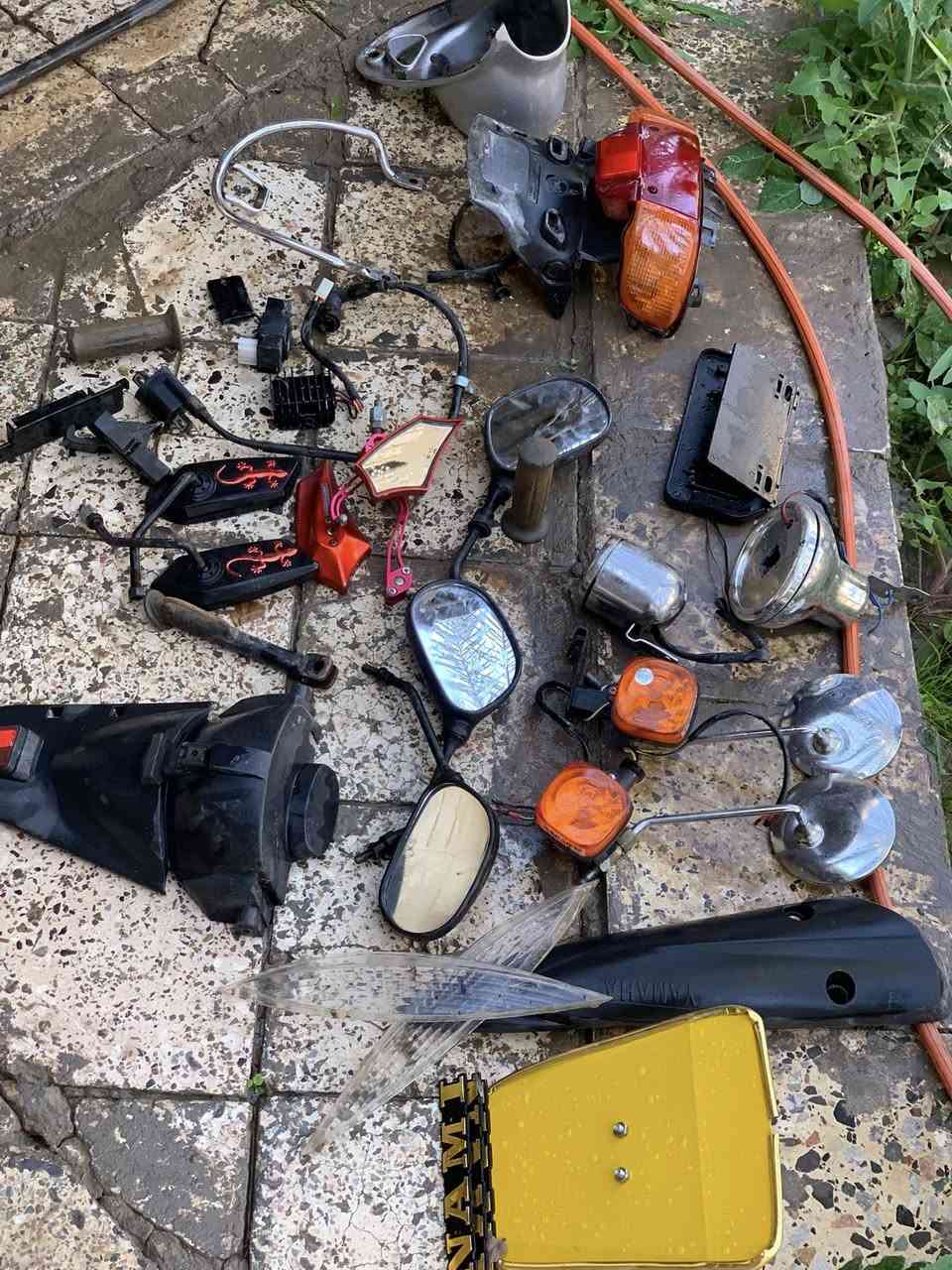 غراض للبيع كلهن اصليات مو تجاري والاسعار كلش رخيصه
ناصريه مركز
***********
