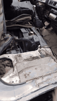 السلام عليكم كيا بنجو موديل 94 رقم بغداد صدامي ماندا الراعيه هتكفل سرقه وعشائر فقط ماكينه جير اكسنت مقفولات كهربائيات كلها شغاله تخم تاير حداديه حلوه السعر 26 وبيها مجال شيء قليل مكان بغداد الحسينيه مال راشديه رقم تليفون***********
