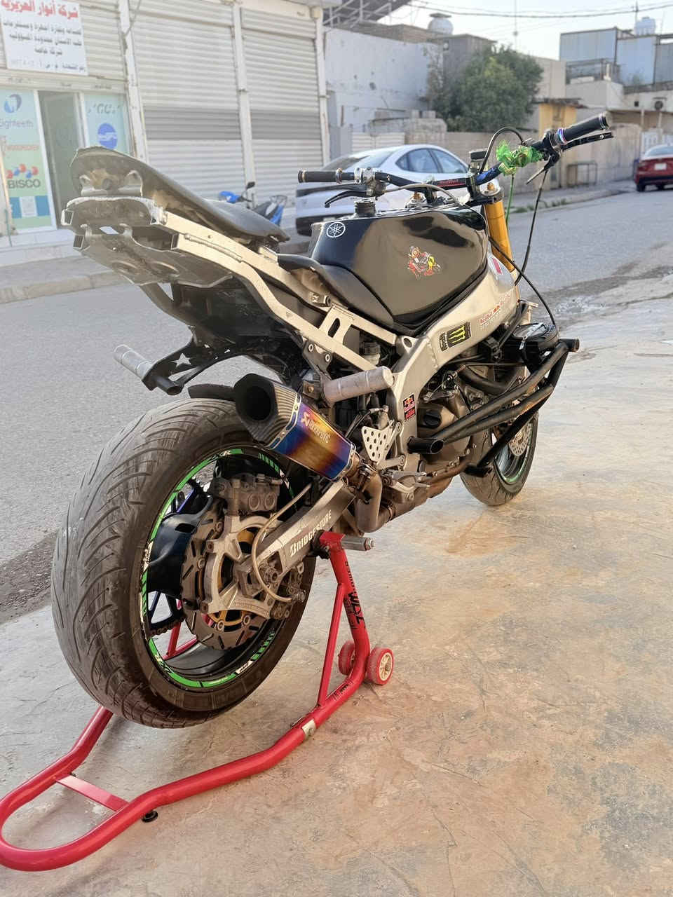 سلام وعليكم كاوسكي 2004 مال لعب  دراجة ما مفتوحة دراجة احلى من صور.  فقط منفيس و مكاتبة. سعر ٢٢ و بيها مجال ***********
