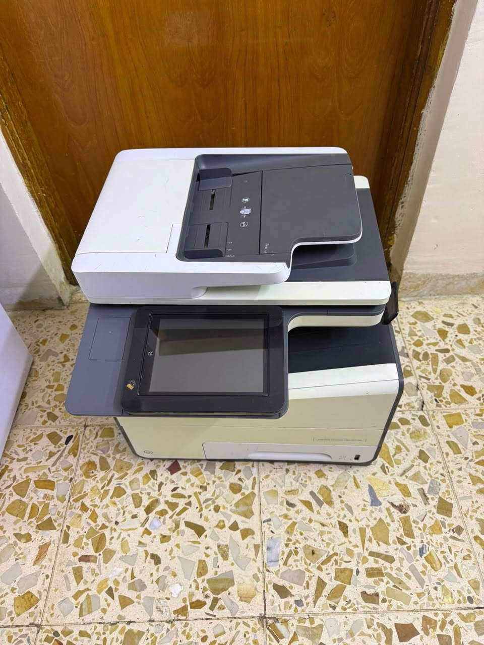 السلام عليكم 
طابعه hp MFP586 متروكة ابيعها على وضعها السعر ٢٥٠ الف بي مجال 
المكان بغداد


**إذا كنت صاحب هذا الإعلان وتريد حذفه لأي سبب، رجاءا أرسل رسالة إلى الدعم الفني**