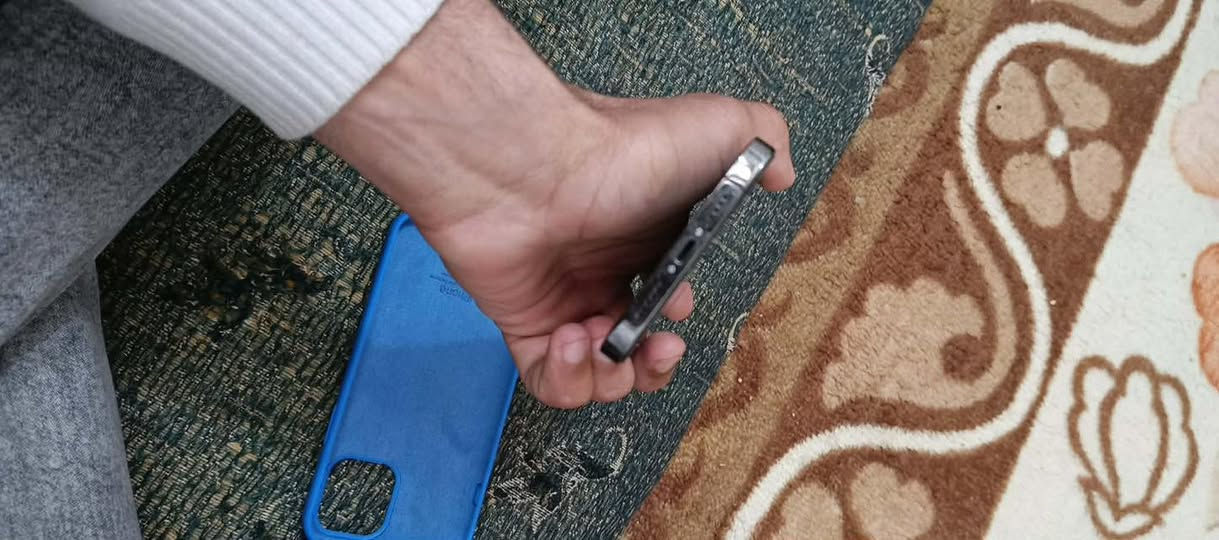 السلام عليكم اقرأ المنشور قبل لا تعلق
آيفون ١٢بروماكس نورمان
بطاريا مصعده ١٠٠
ذاكره ١٢٨
جهاز دبل سيم 
جهاز نورمان ما مبدل بي شي 
جهاز نضافه ٩٠/١٠٠
فيس إيدي فول شغال 
جهاز فقط كاميرا تحتاجلها مغناطيس اكرر جهاز وضع شريكا فقط كأمره بيها رجا تحتاج مغناطيس تكلفك ٥الف جهاز سعرا٣٥٠الف 
موقعي موصل جانب الأيمن 
تواصل خاص أو تصاب عل رقم***********
