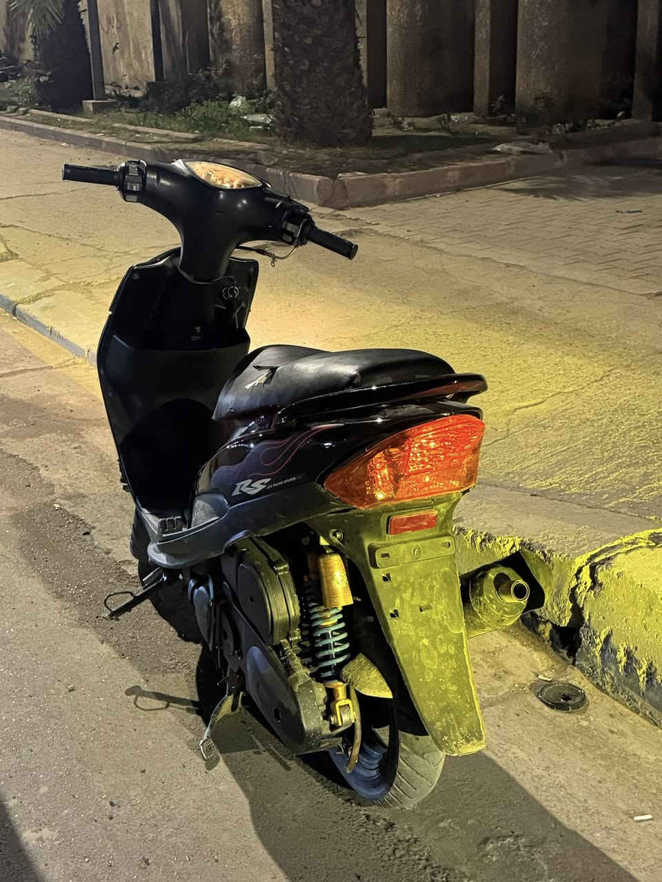 ماكس عدلة للبيع مكينه ناعمه وادامه جديد يعني اطك سويج وتطلع سعرها 500 مكاني بغداد ***********
