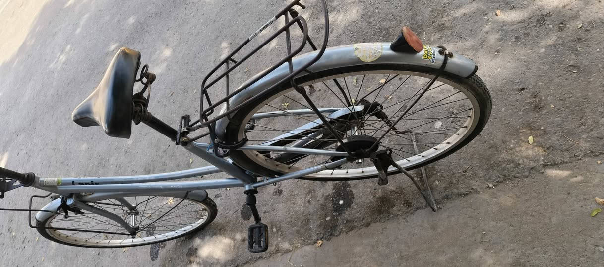 بايسكل للبيع حي العامل سعره 110 و بي مجال للشراي رقمي ***********
