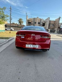 هونداي سوناتا 2018  رقم بغداد باسمي تحويل ثاني يوم  ضرر السياره دعاميه...