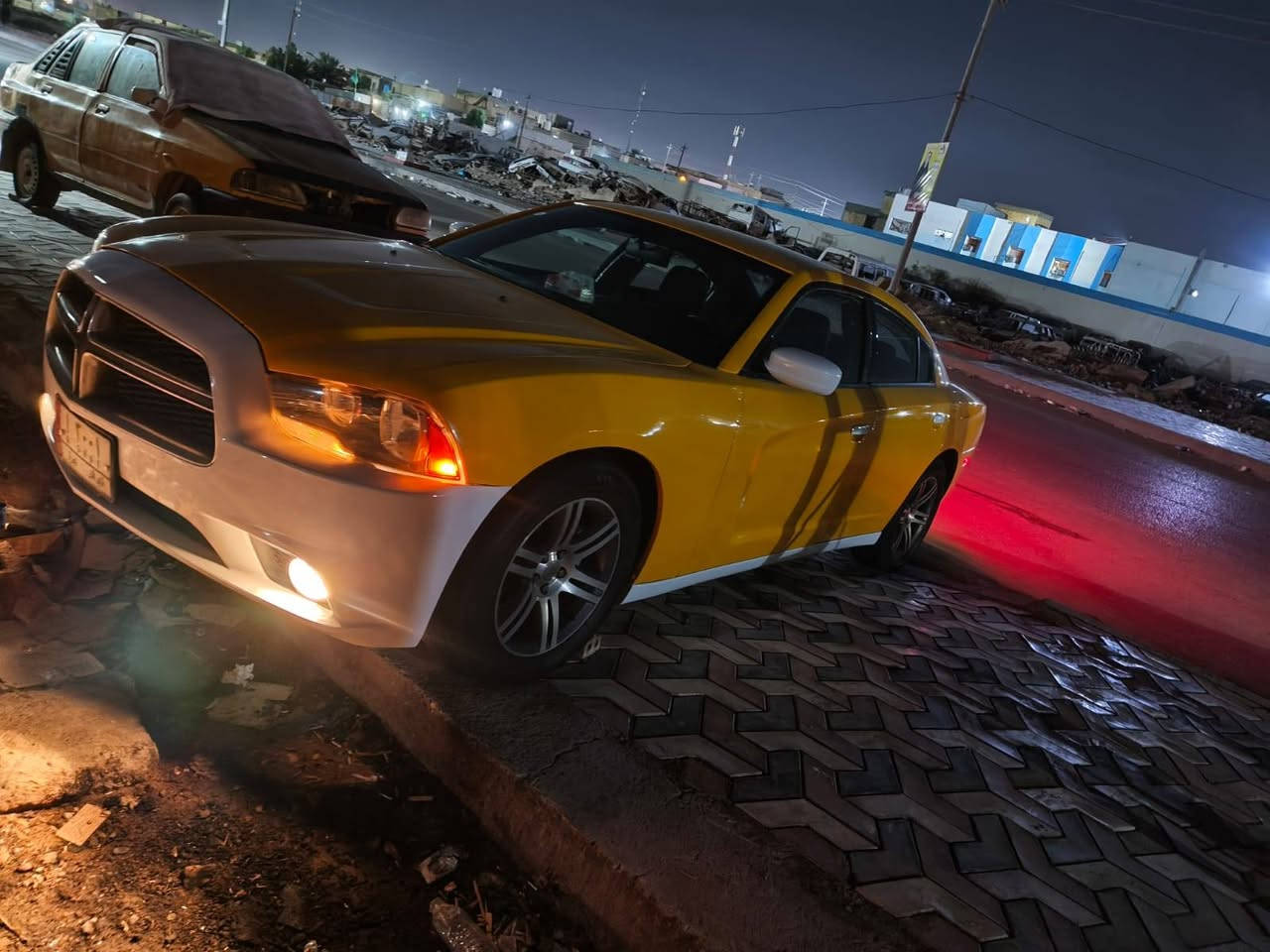 سلام عليكم 
شارجر مديل 14 
سياره جاهزه كير مكينه اكسن حداديه تخم تاير صبغه جديده 
ومصفره هيئه ومرور 
مكان السياره ناصريه شطره 
ضربته جاملغ وبنيد ايسر 
سعر 163 وبيه مجال بصيط
***********
