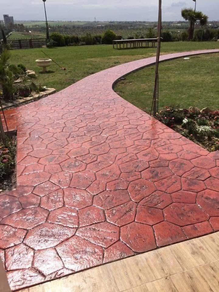 إلى أصحاب المشاريع الاستثمارية، الشركات، المزارع، والدوائر الحكومية…

إذا كنتم تبحثون عن شريك موثوق في تنفيذ أعمال الخرسانة والكونكريت بأعلى المعايير الهندسية، فنحن في شركة النورين للخرسانة والكونكريت على أتم الاستعداد لخدمتكم.

🔹 تنفيذ جميع أعمال الصب والكونكريت للمشاريع السكنية والتجارية والحكومية
🔹 جودة عالية وفق المواصفات القياسية المعتمدة
🔹 التزام دقيق بالمواعيد وجاهزية مستمرة للعمل في بغداد وجميع المحافظات
🔹 خبرة عملية وفريق متخصص مع معدات حديثة

نحن لا نقدم خدمة فقط… بل نبني أساسًا متينًا لنجاح مشاريعكم.

📞 للتواصل المباشر ***********
