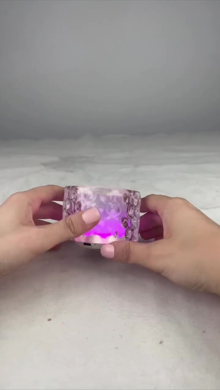 سبيكر يضوي الغرفة كلها! ✨🔊

كرستال شفاف + RGB متغيرة
بلوتوث يوصل 10 متر

21,500 د.ع
راسلنا 📩 على الخاص او على الواتساب
#العراق #اكسسوارات #ترند #القران_الكريم #explor #اكسبور #منتجات #القران #


**إذا كنت صاحب هذا الإعلان وتريد حذفه لأي سبب، رجاءا أرسل رسالة إلى الدعم الفني**