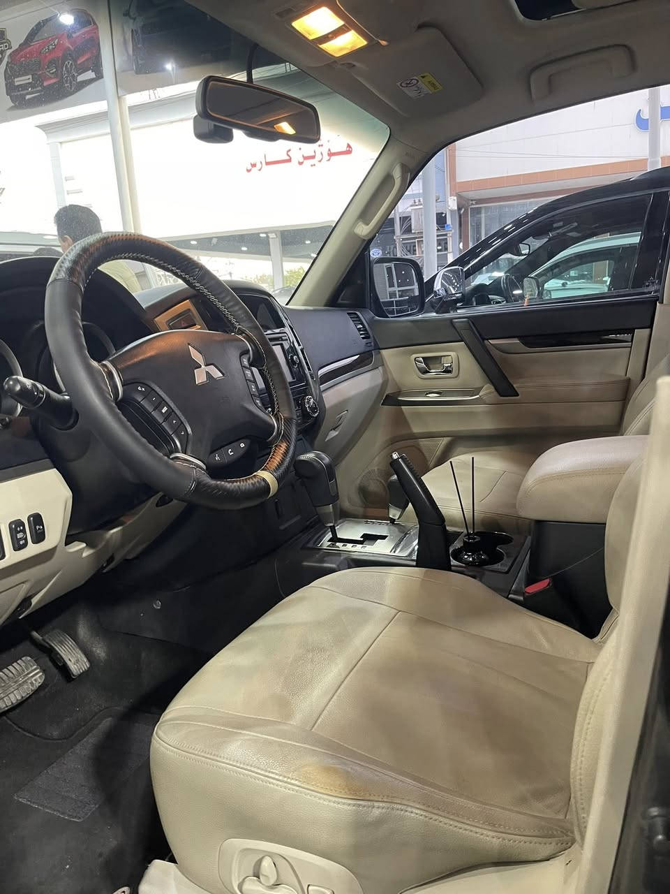 سعر بلاش 219 ورقة 🔥🔥👋🏻👋🏻💰💰💣💣
باجيرو موديل 22 خليجي كويتية كفاله عامه حتى دعامي.. 

ماشية 100 الف كم 

رقم و سنوي هزه فحص جديد تحويل مباشر 
محرك 6 سلندر 3800 ممفتوح برغي 

مواصفات// 
فتحه. كشنات جلد و كهرباء. حساس. مرايه كهربائي. شاشة و كاميرا. زينون. ويل كبير. تحديد سرعة. دبل گير. تحكم ستيرن. فور ويل. 7 راكب… 

محرك كير وضع شركة 
2 سويج كتلوجات بلادي وياها 

مكان سيارة اربيل// *********** واتس آب ☎️☎️
