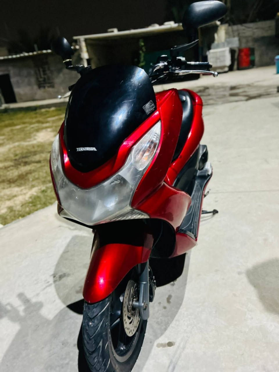 البيع جيل لاول pcx كفاله ***********\السعر١٤او بيها مجال
