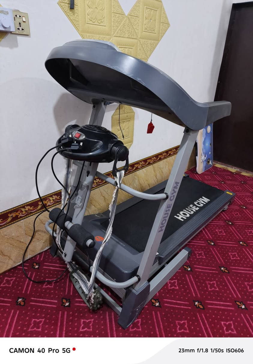 جديد كله شغال سعره 300 ***********
