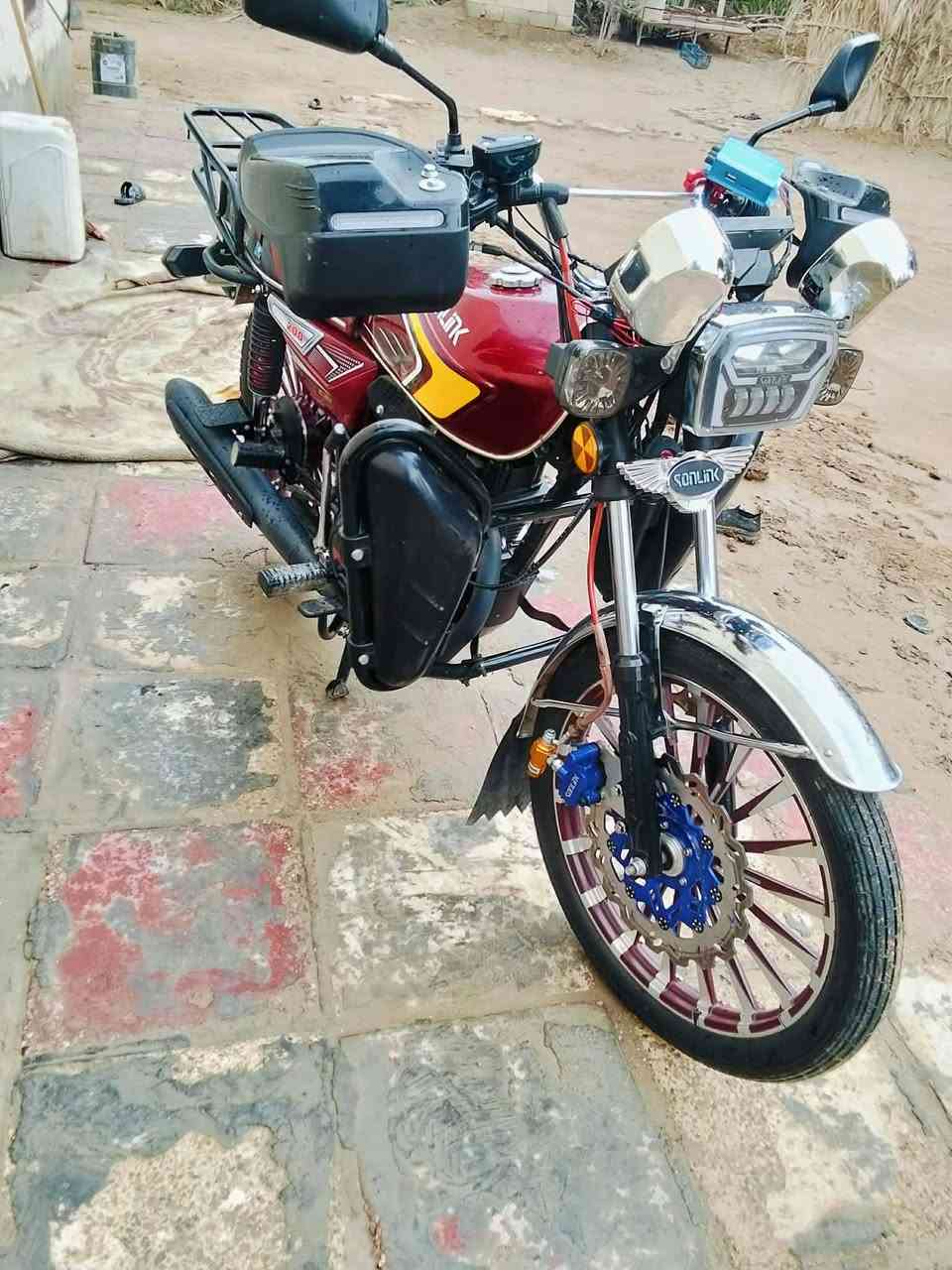 دراجه ضاغطه وزنجيل موديل ٢٥ اوراق الدراجه نضيفه نضافة عالميه بس بيها طخه بل تانكي بسيطه اوكعلك تانكي من سعرها للشراي الاستفسار خاص ٨٠٠ وبيها مجال للطيبين


**إذا كنت صاحب هذا الإعلان وتريد حذفه لأي سبب، رجاءا أرسل رسالة إلى الدعم الفني**