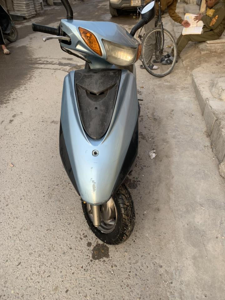 للبيع بريز خطين تخم تاير مكينه ناعمه سلف هندر نقص بنز خلفي مشتري بس ينشد اوراق ضايعة الدراجة حلوه ماتصرف عليه كهربيات شغاله شلع مدينه جوادر اخير ***********
