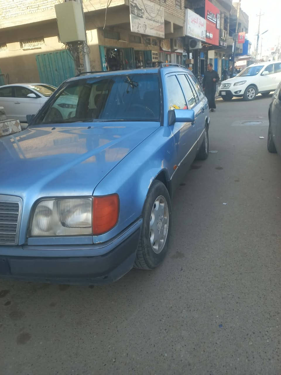 مارسدس دب ستيشن
موديل ١٩٩٢
محرك ٣٠٠ 
السعر ٥٨ $


**إذا كنت صاحب هذا الإعلان وتريد حذفه لأي سبب، رجاءا أرسل رسالة إلى الدعم الفني**