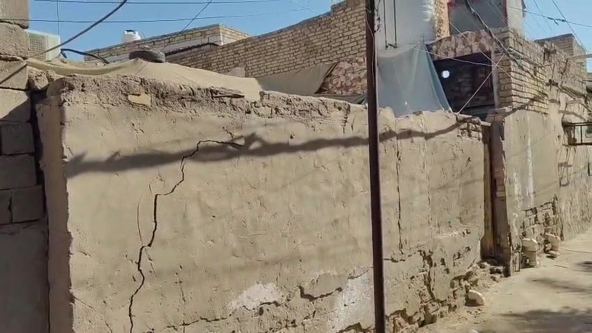 السلام عليكم 

بيت للبيع _ الشعله قرب نوره الوكيله 

مساحه البيت _ بالطابو 90_واقع حال 120

يتكون _ غرفتين _مطبخ _صحيات 

السعر _ 55 وبي مجال 

للاستفسار الاتصال على الرقم ***********

تابع الصفحة لتصلك جميع العروض

مستعدون لعرض وتسويق عقاراتكم ماعليكم سوئ أرسال التفاصيل علئ الخاص
