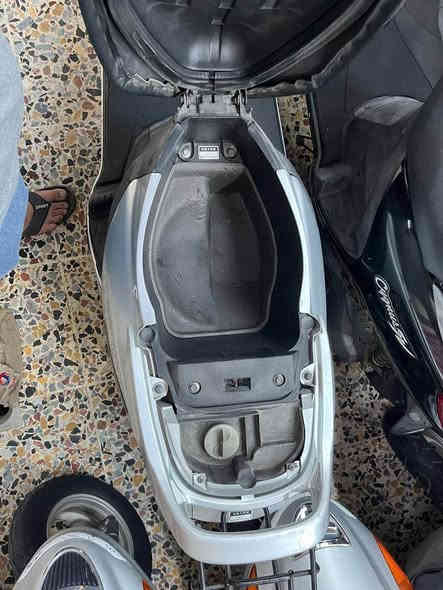 السلام عليكم ورحمة الله 
دراجات نوع فورتي ياماها كرستال ياباني اصلي جديد رمبة. 
بغداد مدينة الصدر *********** بغداد
