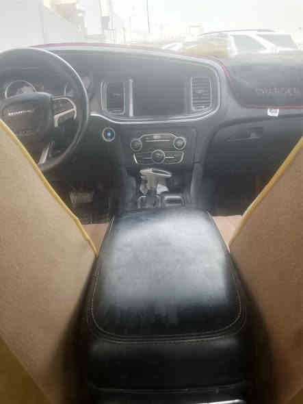 للبيع جارجر موديل 2015 وارد امريكي حادث جاملغ وبنيد رقم دولي بسمي تحويل ثاني يوم بيها تبديل شفقه قماره محرك 3600 جاهزه سياره تبريد حداديه خير من الله سعر  130وبيهامجال قليل ***********
