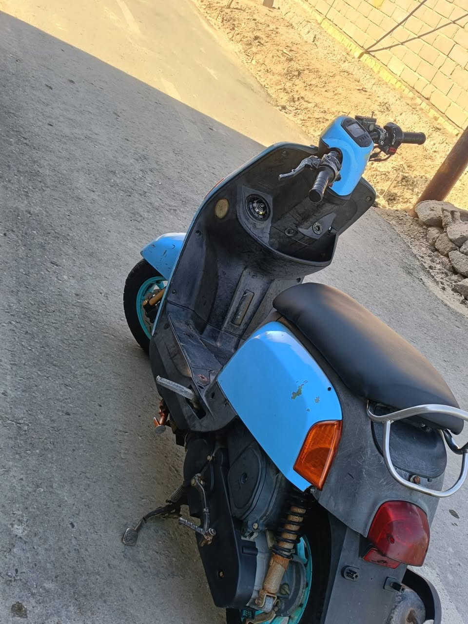 سلام عليكم 
بوليس نوزل 
مفتوحه مره وحده
دراجه نكره سلف 
كهربائيات كله شغلل
شاير هورن لايت 
***********
سعر خاص
