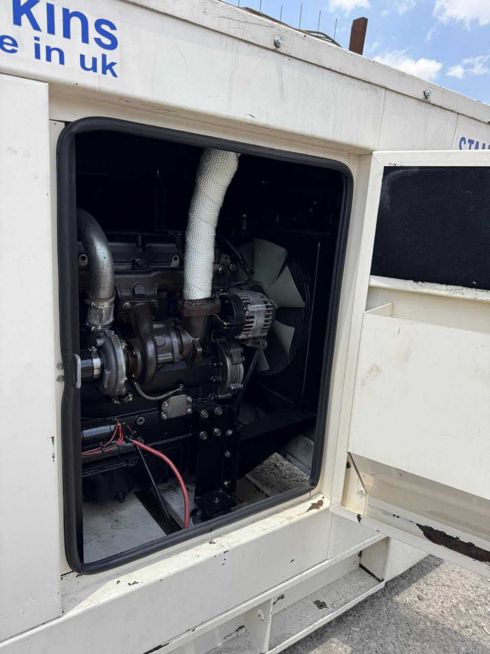 السلام عليكم ‏للبيع مولدة بيركز  ((( 80 KVA ))) إنكليزي أصلي
للتواصل ‏‭
‏‭0772 482 0237‬
عنوان / أربيل /صناعة الجنوبية /كراج الحاج الحاج وفاء
