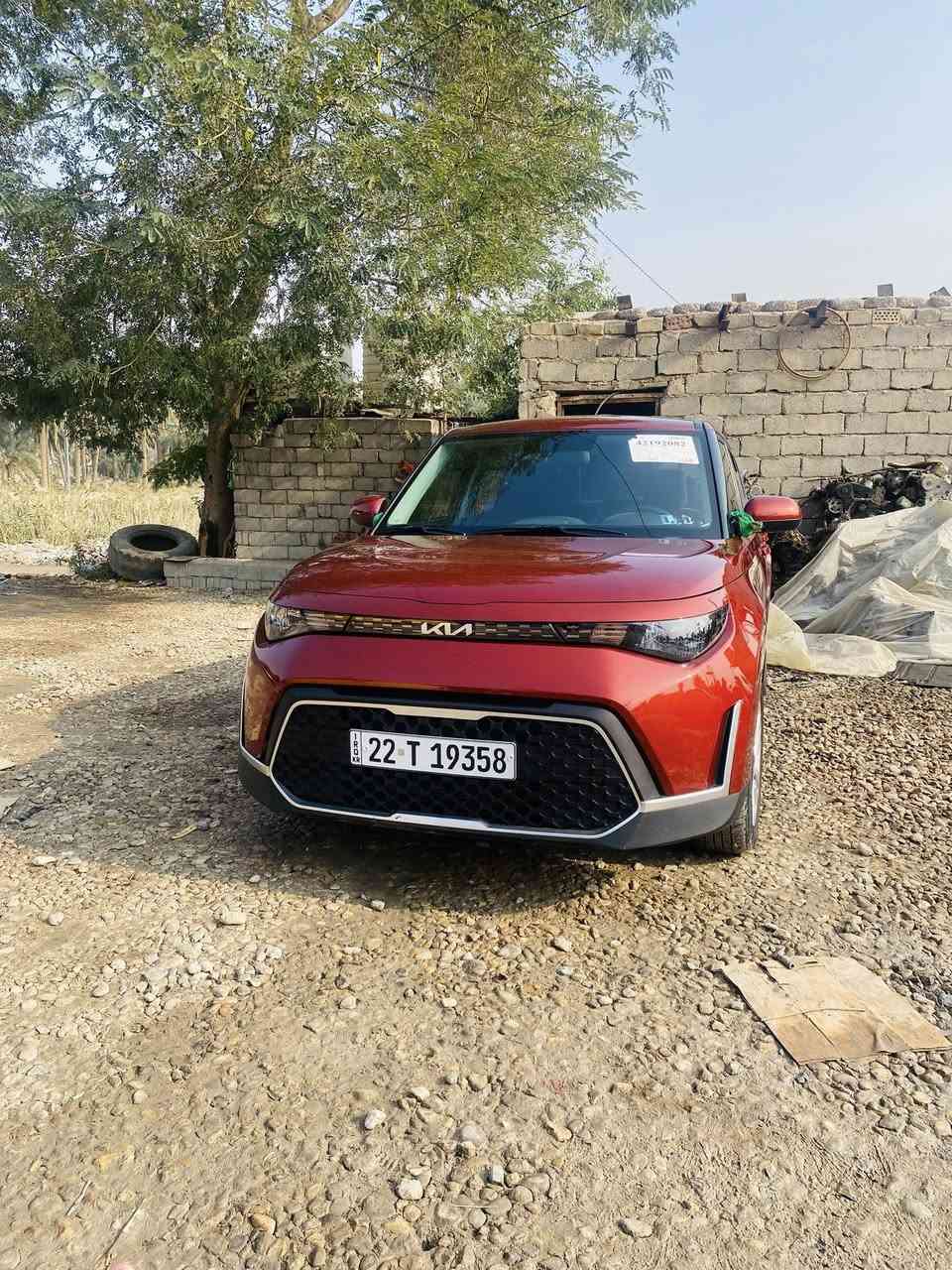 السلام عليكم لبيع كيا صول موديل 2023رقم أربيل إنكليزي جديد تريد تحويل تريد وكاله سياره جديده ماماشيه بيه قطعتين كلير والباقي كفاله عامه بدون ايرباك بدون دواخل السياره جاهزه مالت جناي المكان بابل الشوملي الاستفسار ‭٠٧٨٢ ٦٤٨ ٢٠٦٠‬
