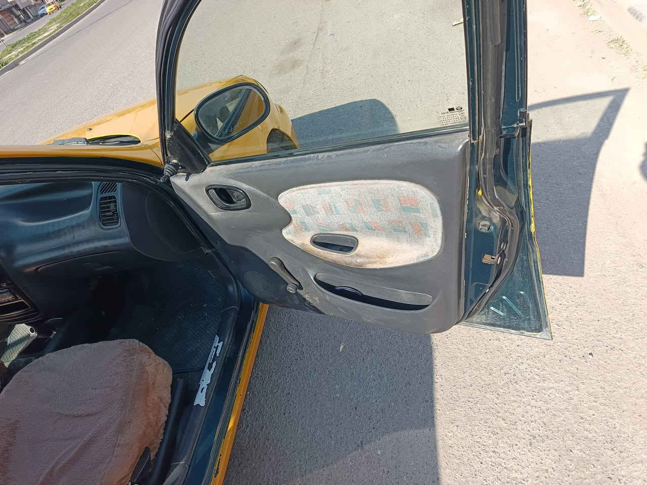 سلام عليكم للبيع دايو لانوس موديل 2001 كير محرك دفتر بانزين وكالة سيارة حيل نضيفة وحلوة داخلها كله جديد دوشمه بطاين كشنات مغلفة كهربائيات كلها شغالة سعرها 28 وبيها مجال بسيط مكاني كركوك شراي خابر وتدلل
***********
