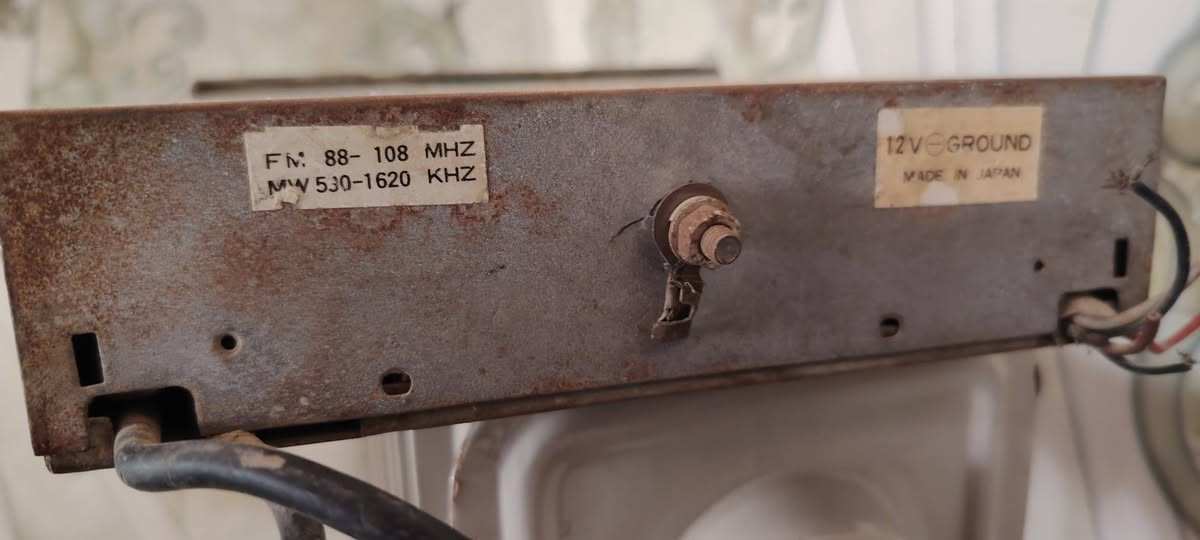 السلام عليكم ورحمة الله وبركاته جبنالكم تحفه فنيه من اندر النوادر تلفزيون مع راديو مسجل  ياباني   للبيع
مكان النجف *********** وات ساب
