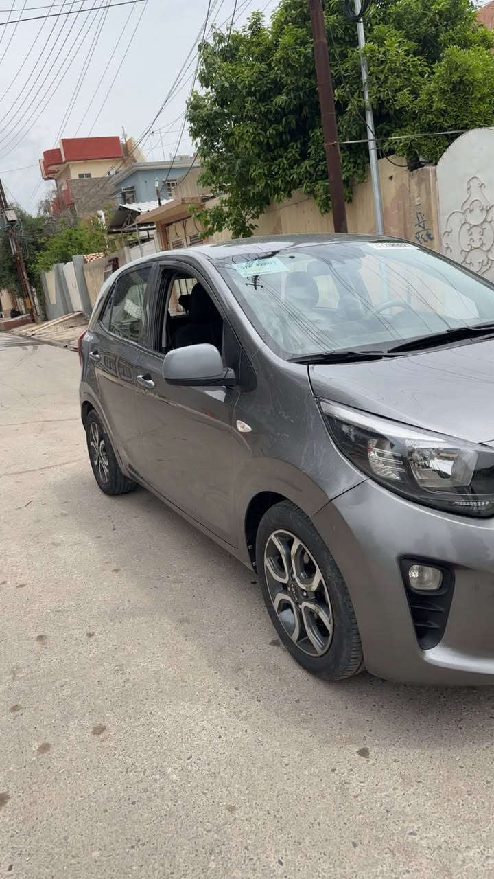 السلام عليكم.  كيا بيكانتو موديل 23 منفيس كير اوتو مكينه ١٤٠٠ دوش المرغوب شاشه وكامره مري شفط. 
السياره. بدون نقوصات كير ومكينه وتبريد كله شغال. وبلادي.  مامبدل ببيها شي ليبل واحد بيها صندوك صبغ بدون داوخل. السعر90


**إذا كنت صاحب هذا الإعلان وتريد حذفه لأي سبب، رجاءا أرسل رسالة إلى الدعم الفني**