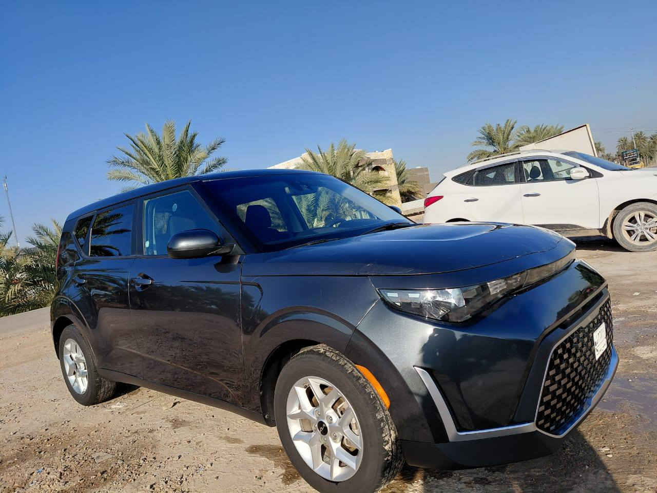 السلام عليكم 
لبيع كيا صول موديل 23
بدون رقم تترقم جميع المحافظات 
بدون دواخل بدون تبديل بيه بارد بل جاملغ وبنيد 
مكاني بابل 
السعر ب145وبيه مجال
‏‪0773 503 7945‬‏
