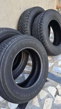 تخم إطارات زوج دلوب وزوج صيني نص عمر نضيفات سعر 150 رقم 07831422440