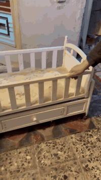 السلام عليكم 
سرير طفل هزاز ضد الماء للبيع 
السعر 25000
للاستفسار الاتصال على الرقم 

***********
