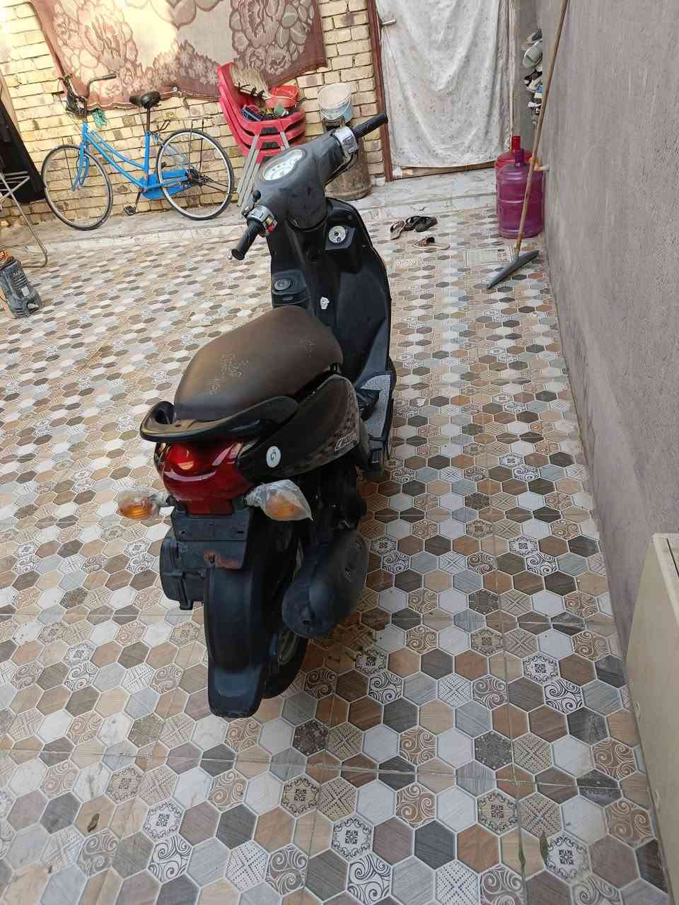 السلام عليكم دراجة فلة مكفولة كفالة عامة ماشية 28الف اوراقهة مال الرمبة موجودات مكاني كوت زين القوس متواجد خاص وهاذ رقمي ***********
