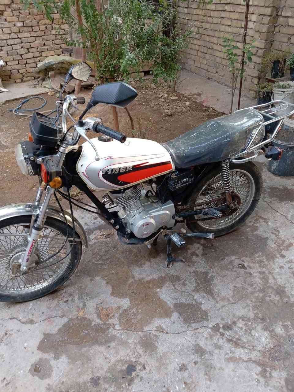 دراجه 4كير  ايرانيه للبيع السعر 400 للاستفسار
***********
