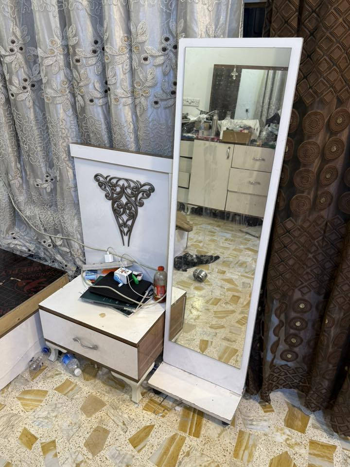 غرفة نوم تركية مستعملة للبيع المكان بغداد للتواصل ع هذا الرقم ***********
