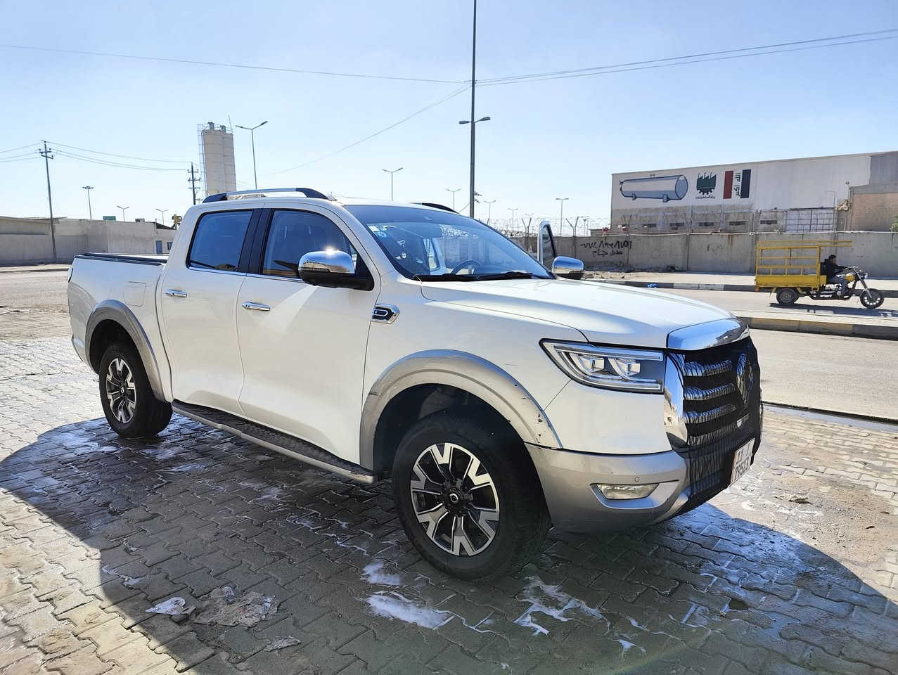 كريت ول باور  موديل 2023 كاز للبيع فول الفول ام الدرج .
المواصفات : 
- ٤ كامرات 
- رادارات ٣٦٠ مع نقاط عمياء 
- حساس امامي خلفي 
- فتحة سقف 
- نضام المحافظه على المسار مع مثبت سرعه تفاعلي 
- لايت زنون عالي ناصي و الخلفي ليد 
- مقاعد جلد و كهرباء للسائق و الراكب مع تدفئه للمقاعد و تدفئه للمقود 
- شاشه لمس و تدعم الابل كار بلي و الاندرويد اوتو 
- عدادات دجتل مع ٣ ثيمات للعدادات 
- دفع رباعي مستمر مع دف لوك و نضام النزول من المنحدرات و ٣ وضعيات قياده ( سبورت ايكو نورمال ) و دبل خفيف 
- محرك ٢٠٠٠ توربو و كير ٨ سرعات zf مع وجود شفتات للتبديل خلف المقود 
- اوتو بارك مع اوتو هولد 
- مانع تصادم امامي 
- تشغيل عن بعد 
- حالياً ماشيه السيارة 112 الف وقابله للزياده    
- منافذ طاقه و يو اس بي و فيش كهرباء 
- شاحن لاسلكي 
- سيارة جاهزة تخم تاير جديد باتري جديد
بيها فقط طخه بالشباب الامامي كلش بسيطه
مكانها البصرة 
***********
السعر 185
