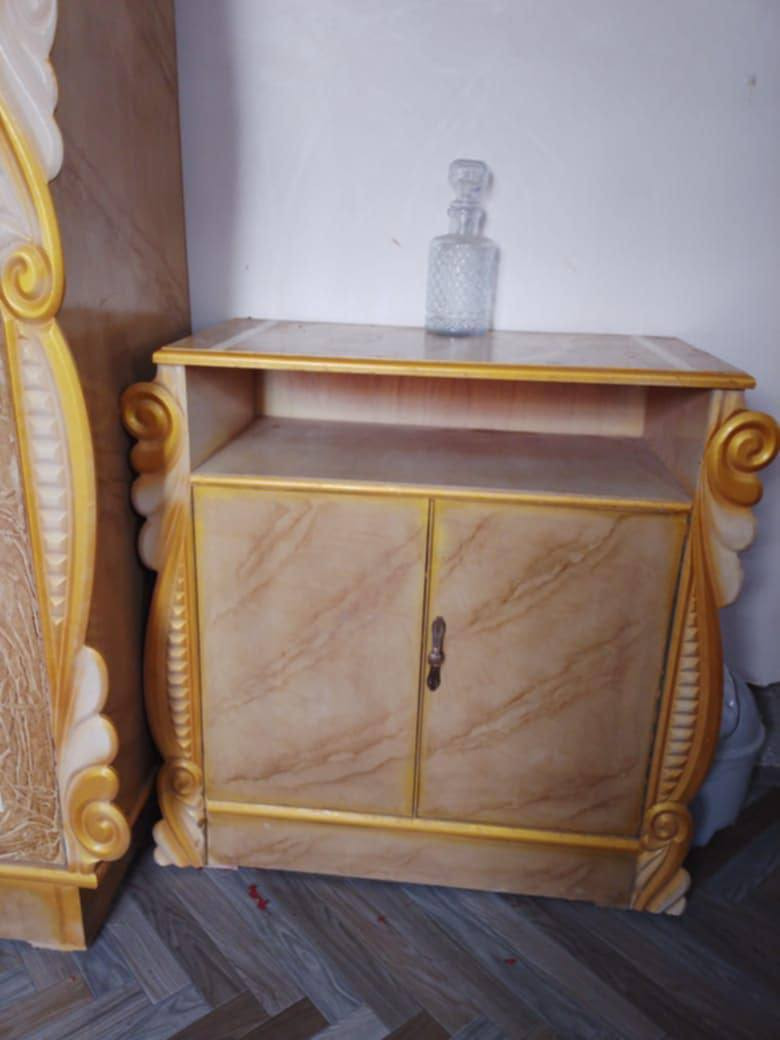 سلام عليكم ورحمة الله وبركاته عندي هاي الغرفة للبيع حطاطه خشب ثقيل للبيع ولتواصل عبر واتساب فقط***********
