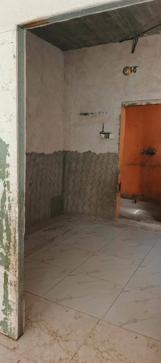 بيت للايجار 50 متر 
نجف حي النداء شارع الكفيل 
شارع 60 العرضي الأول وقرب شارع الكفيل.
يحتوي على غرفة وصالة ومطبخ وصحيات.
البيت نظافة وسط..
سعر الايجار 125 الف


**إذا كنت صاحب هذا الإعلان وتريد حذفه لأي سبب، رجاءا أرسل رسالة إلى الدعم الفني**