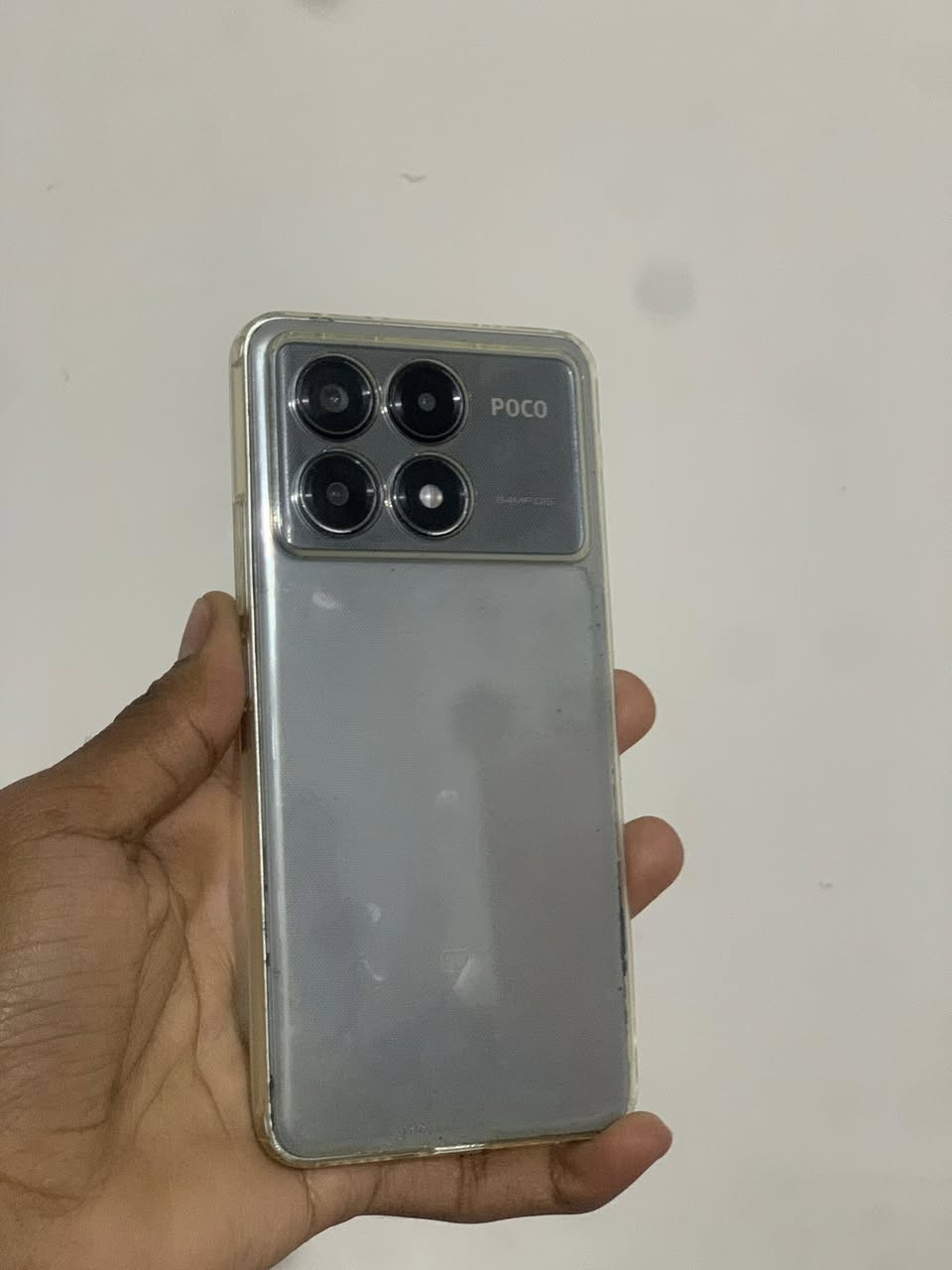 السلام عليكم
بوكو x6 pro
مستبدل شاشه عاديه 
ذاكره 512 رام 12+6
جهاز يفيد للالعاب يشغل 120 فريم 
سعره 100 الف 
الموقع سوق الجمعه او سوق الطيور مقابيل مخللات الكرار 
***********
