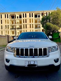 جيب 2011 وارد امريكي كلين تاتل  مواصفات بصمه  شاشه جبيره قلاب  مري كهر...