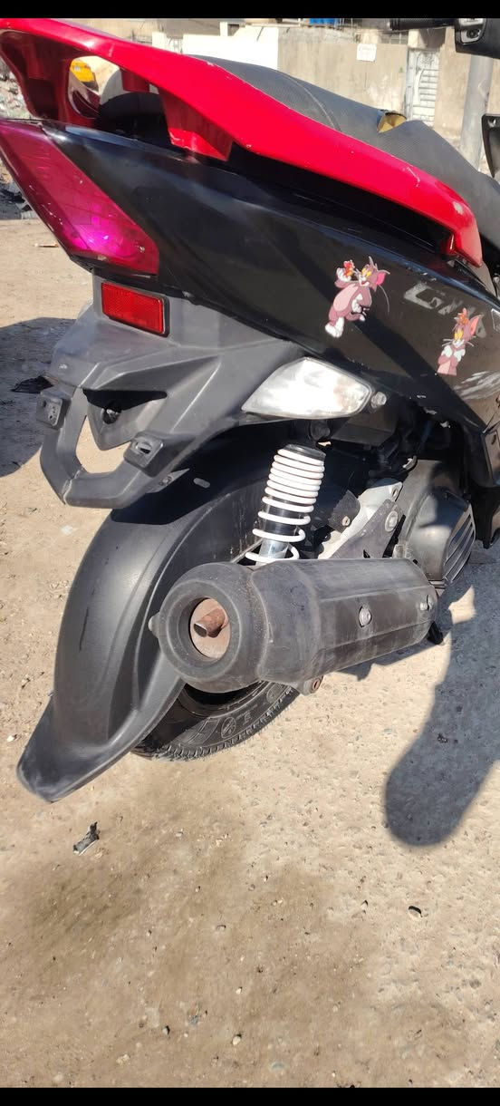 السلام عليكم دراجه جيتي ار للبيع الدراجه نكره سلف بكل وكت كهربايات كلهه شغال عداد سرعه كيج بانزين دبل اشاره عالي ناصي كله شغال مكينه ناعمه كلش ماتسمع صوتهه تايرات جدد الدراجه عوزهه بجم واشاير فقط فيت بم ونوزل وباتري وبلك كل جديد يعني ادامه كامله السعر ب500 بيهه مجال شي بسيط مكاني بغداد مدينه الصدر الشراي يتصل *********** او واتساب ***********
