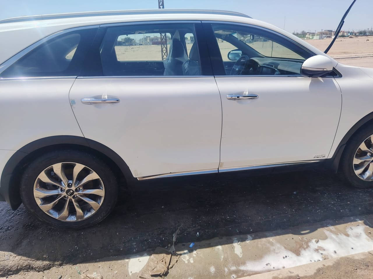 اسلام عليكم جميعت وتحياتي الكم سورنتو 2020 فول المواصفات معروفه الفول تمريد ثلث قطع سيارع معروف مواصفاته سعر 270 وشراي تصل ***********
