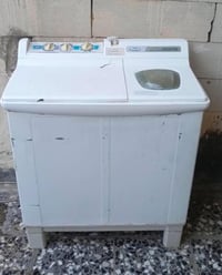 غساله للبيع سعرها 45  غسل الملابس يشتغل بس المجفف مايشتغل عنوان العبيد...