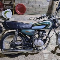 دراجه ايراني اربعه كير مكفوله كفاله عامه للبيع سعرها 400وبيهه مجال للش...